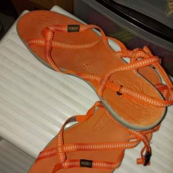 Keen sandals, 10W - Picture 1 of 2